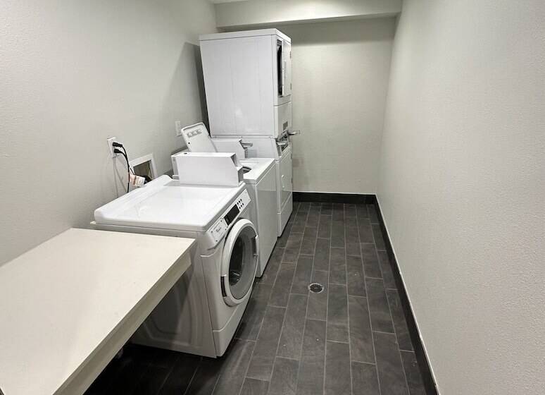 هتل Holiday Inn Express   Dallas Downtown, An Ihg