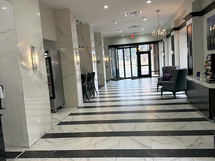 هتل Holiday Inn Express   Dallas Downtown, An Ihg