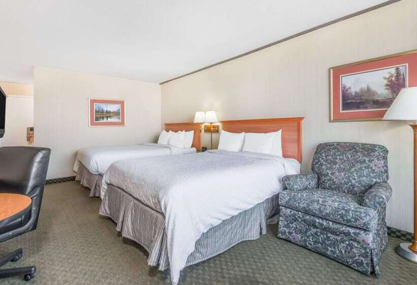 فندق Howard Johnson By Wyndham Gillette