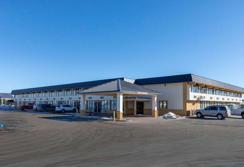 فندق Howard Johnson By Wyndham Gillette