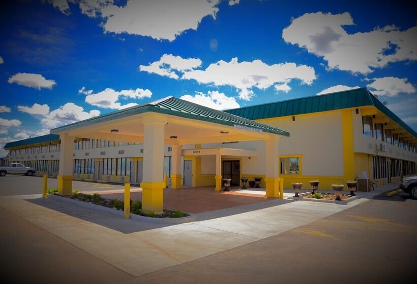 فندق Howard Johnson By Wyndham Gillette