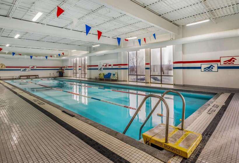 בית מלון כפרי La Quinta Inn By Wyndham Binghamton Johnson City