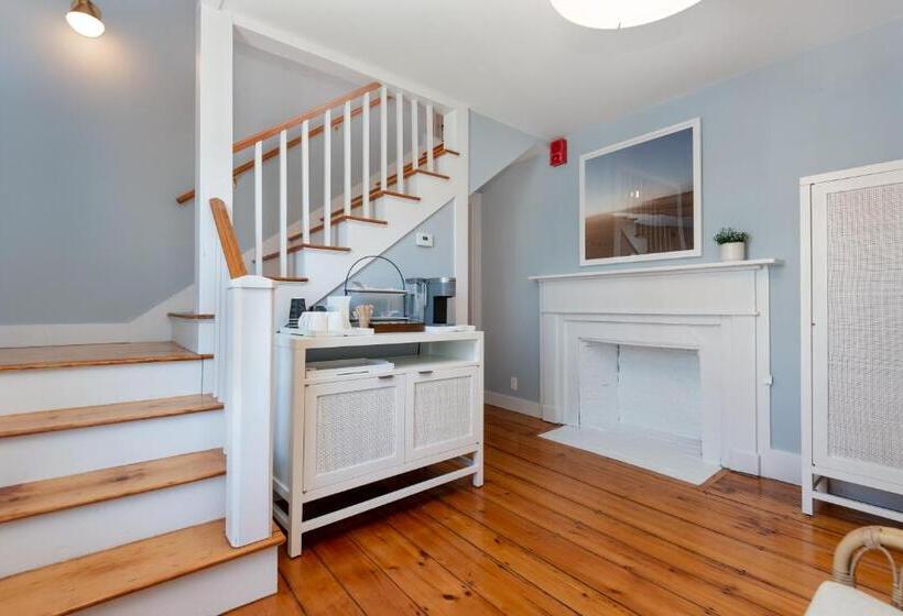 ホテル Nantucket Periwinkle