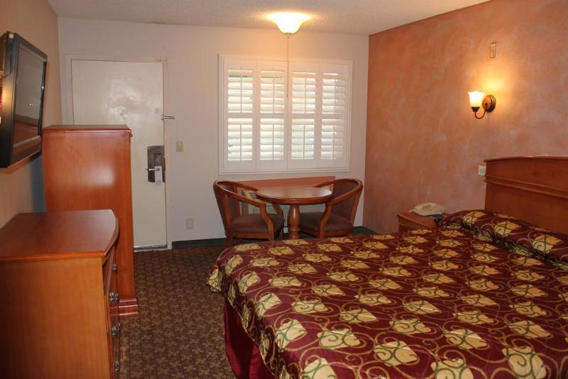 فندق Orange Tustin Inn In Orange