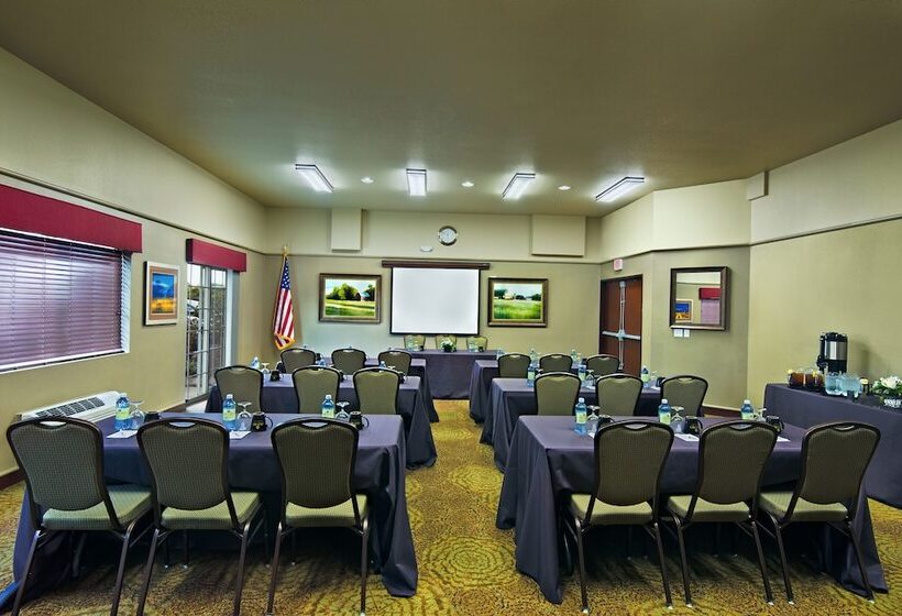 فندق Oxford Suites Hermiston