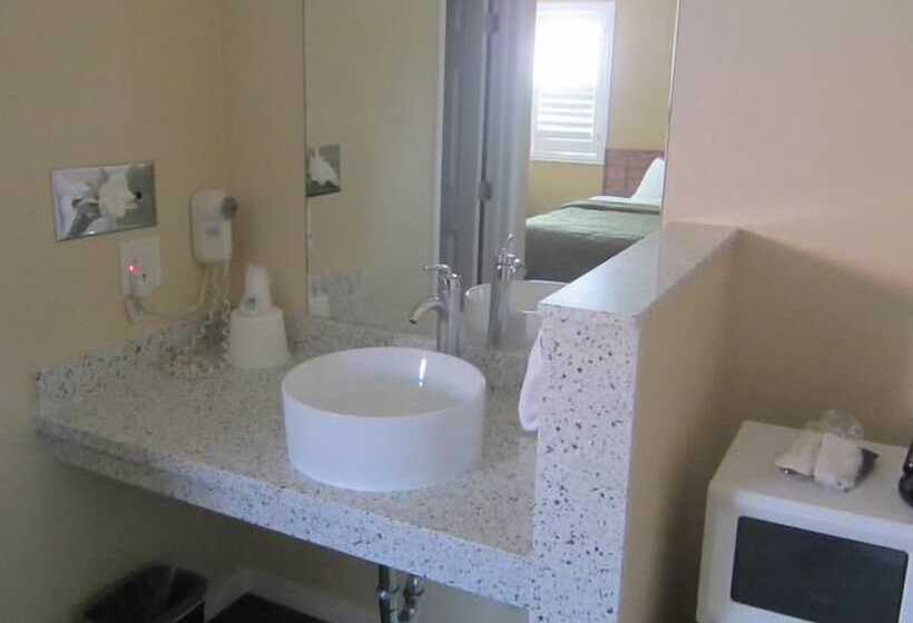 ホテル Pacific Best Inn