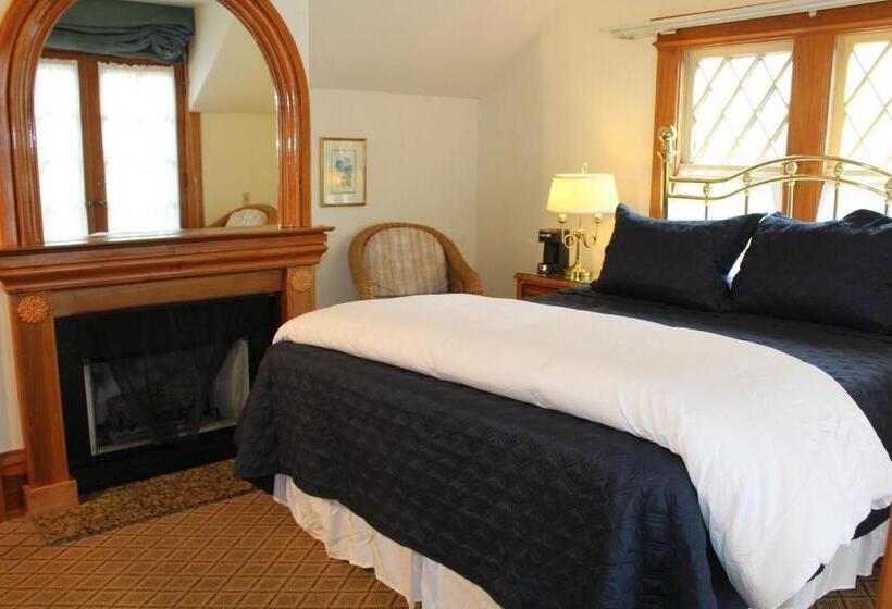 فندق Pacific Grove Inn