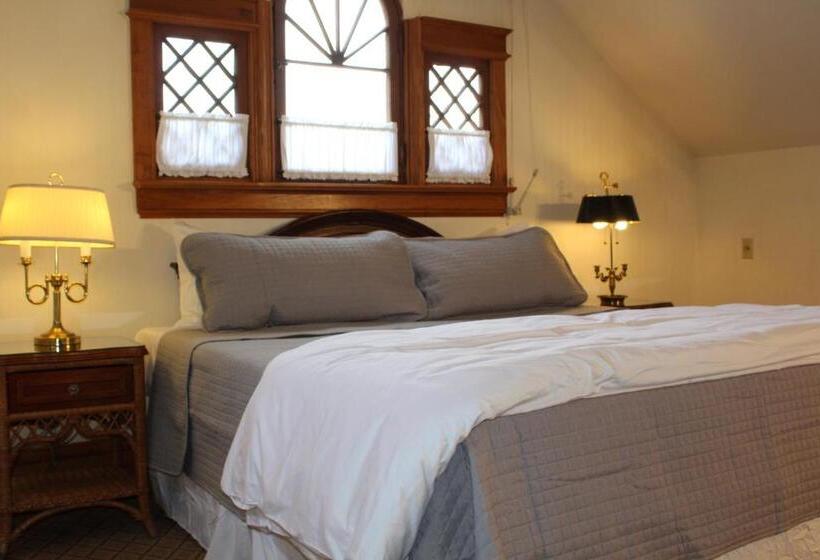 فندق Pacific Grove Inn