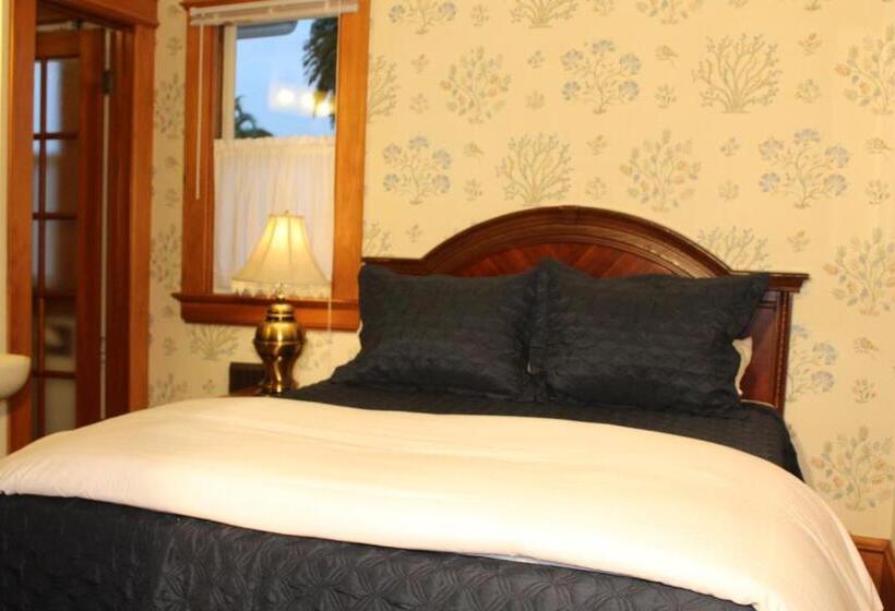 فندق Pacific Grove Inn