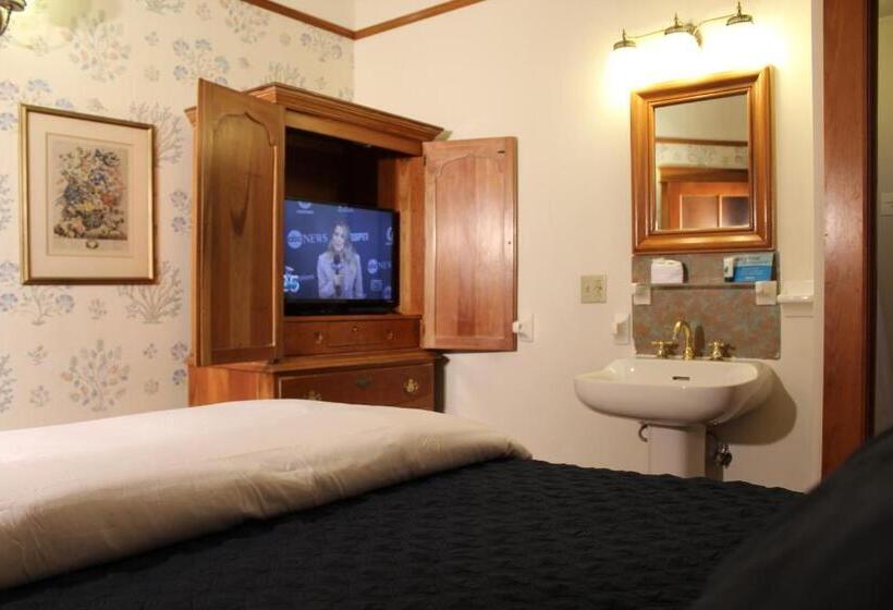 فندق Pacific Grove Inn