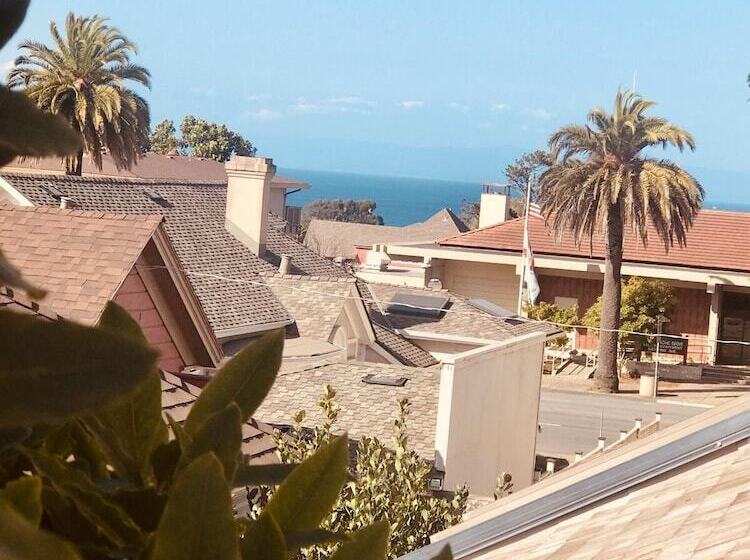 فندق Pacific Grove Inn