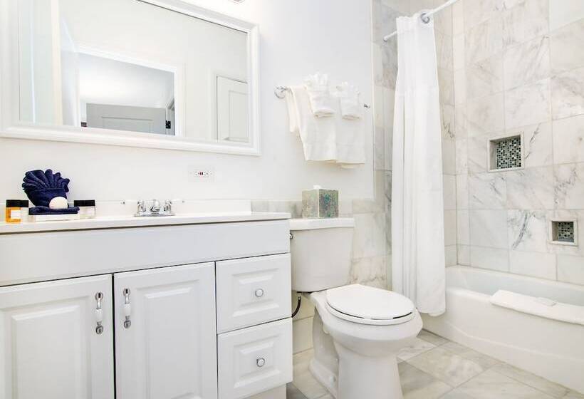 فندق Palm Beach Historic Inn