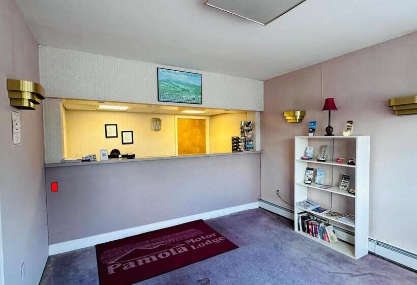 Отель Pamola Motor Lodge