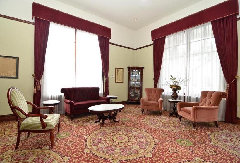 فندق Paso Robles Inn