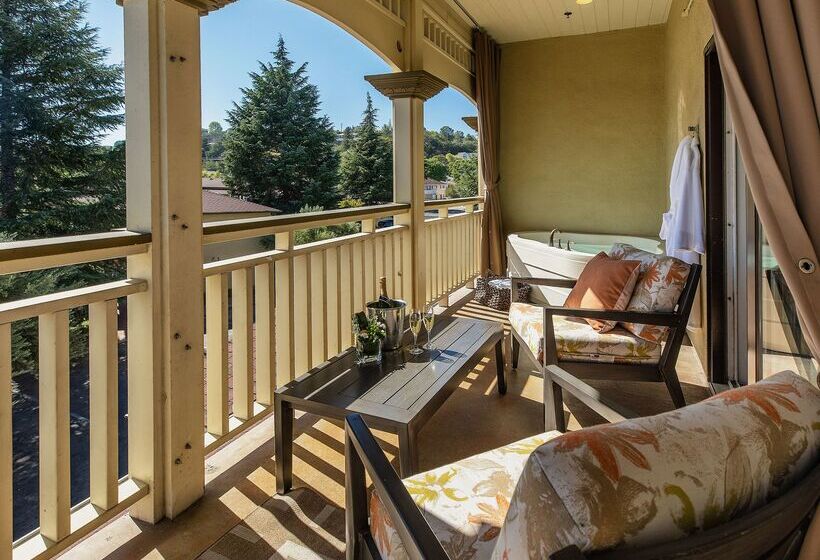 فندق Paso Robles Inn