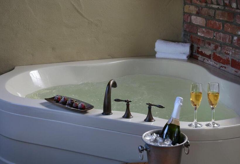 فندق Paso Robles Inn