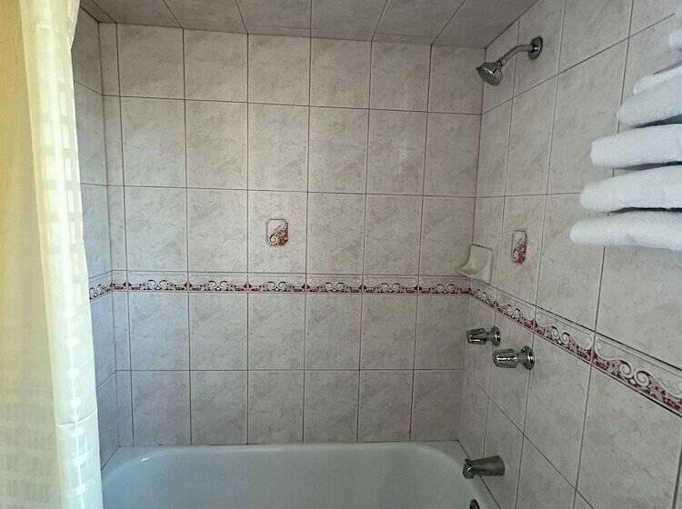 فندق Heritage Inn