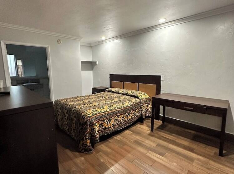 فندق Heritage Inn