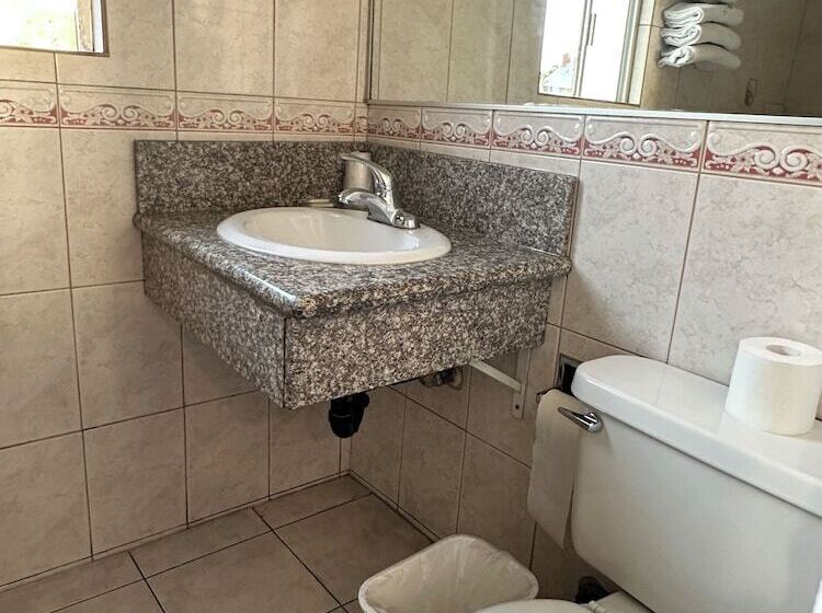 فندق Heritage Inn