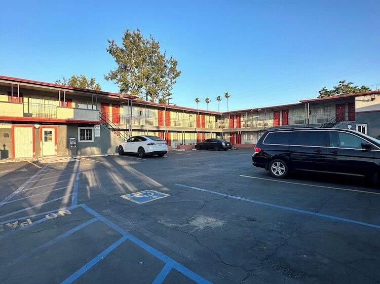 فندق Heritage Inn