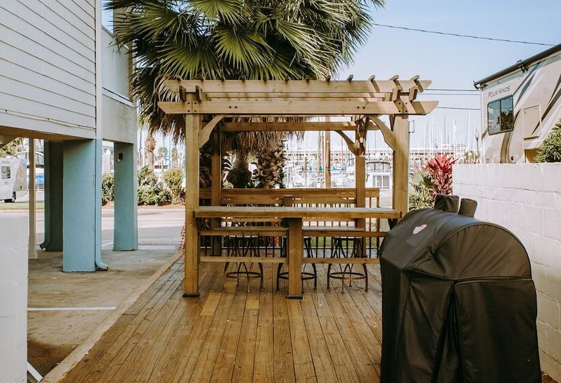 فندق Scottish Inn & Suites   Kemah Boardwalk