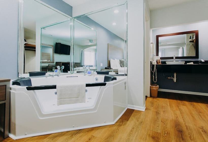 فندق Scottish Inn & Suites   Kemah Boardwalk