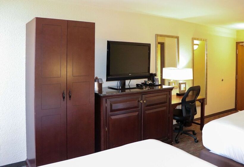 בית מלון כפרי Mustang Inn