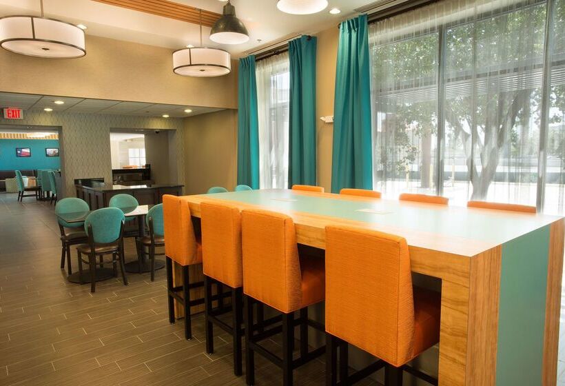 Отель Pear Tree Inn San Antonio Airport