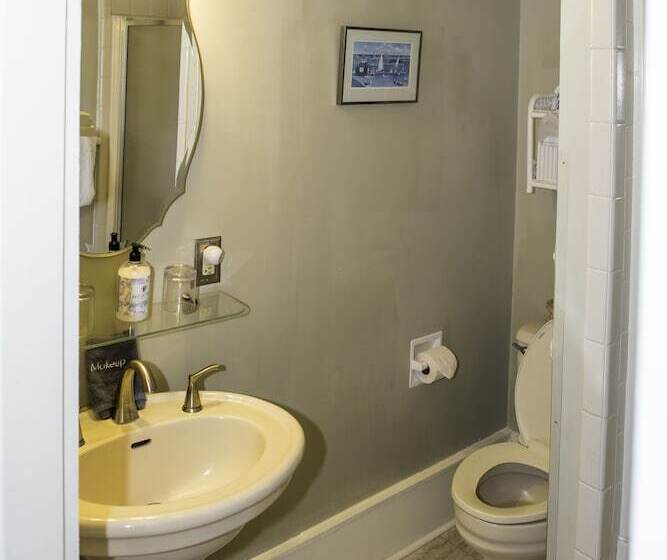 فندق Pecan Tree Inn