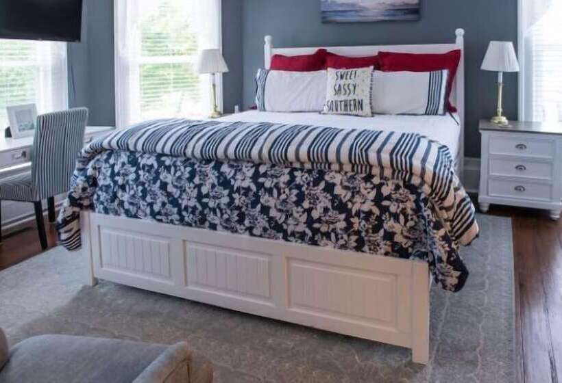 فندق Pecan Tree Inn