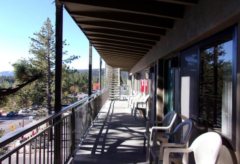 فندق Pepper Tree Inn Tahoe City