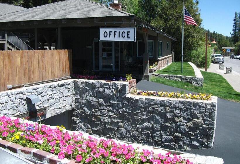 فندق Pepper Tree Inn Tahoe City