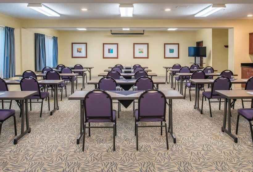 ホテル Doubletree By Hilton Salem