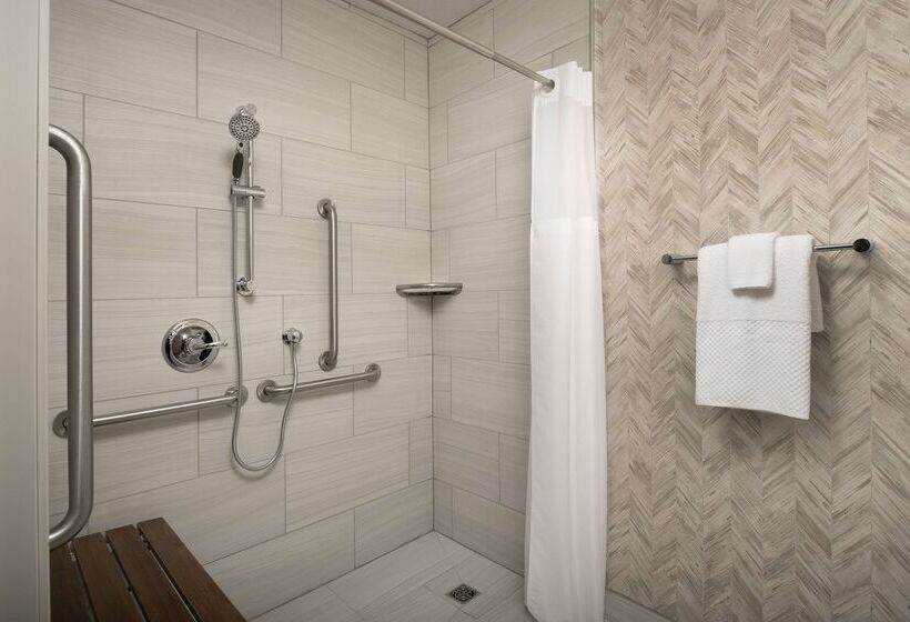 ホテル Doubletree By Hilton Salem