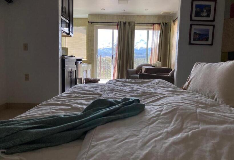 فندق Pikes Peak Paradise Bed And Breakfast