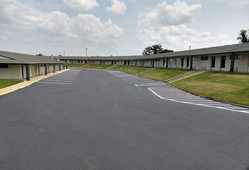 호텔 Topeka Plaza Inn