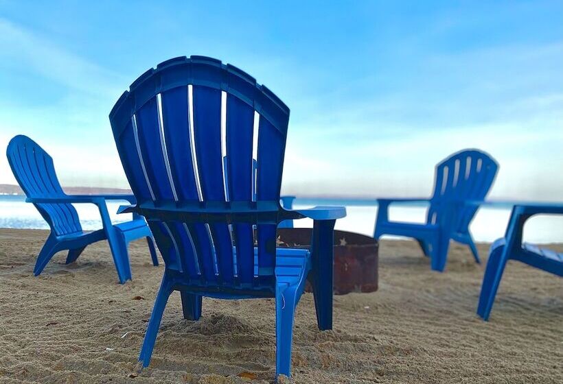 בית מלון כפרי Pointes North Beachfront Resort