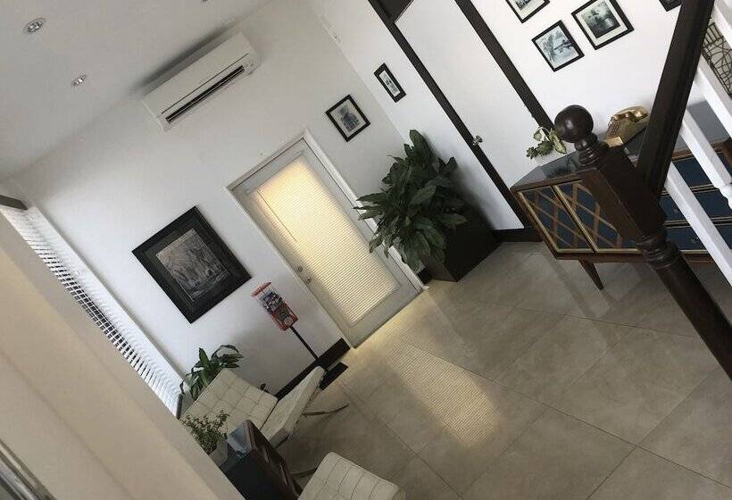 בית מלון כפרי Ponce De Leon