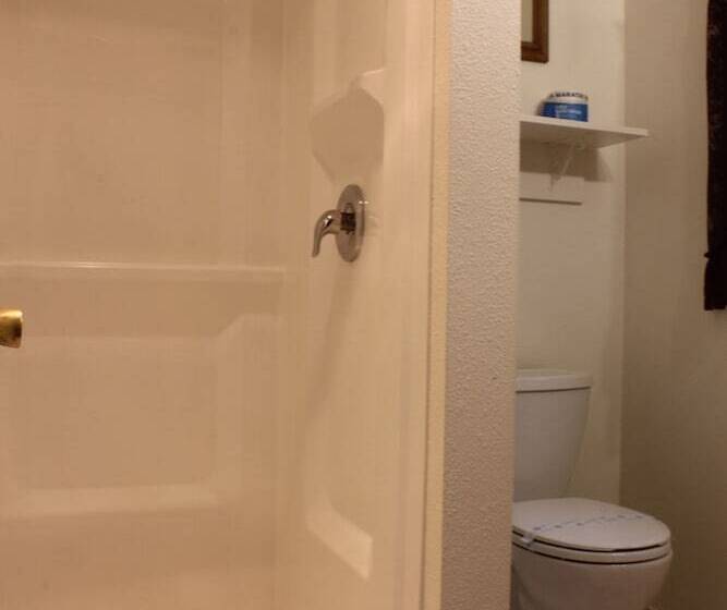 فندق Port Townsend Inn