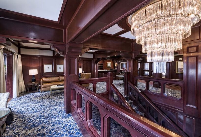 Отель Poste Montane Lodge By East West