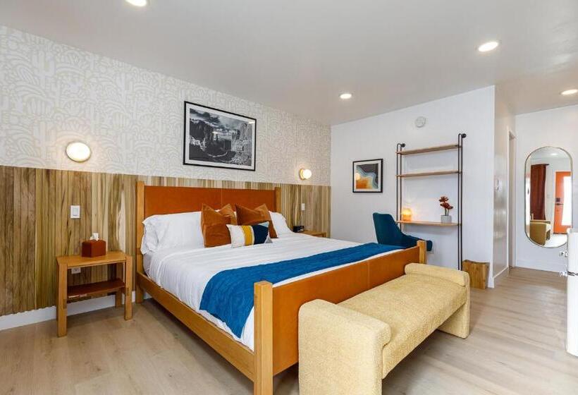 Отель Quail Park Lodge