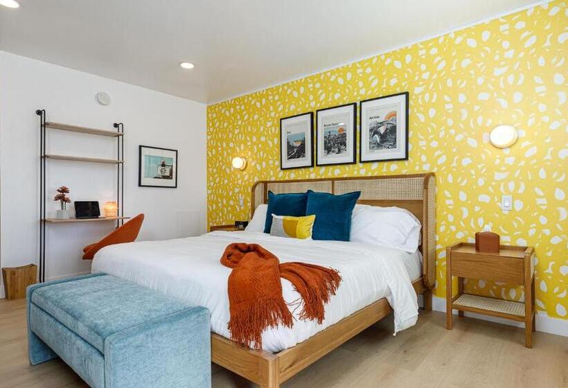 Отель Quail Park Lodge