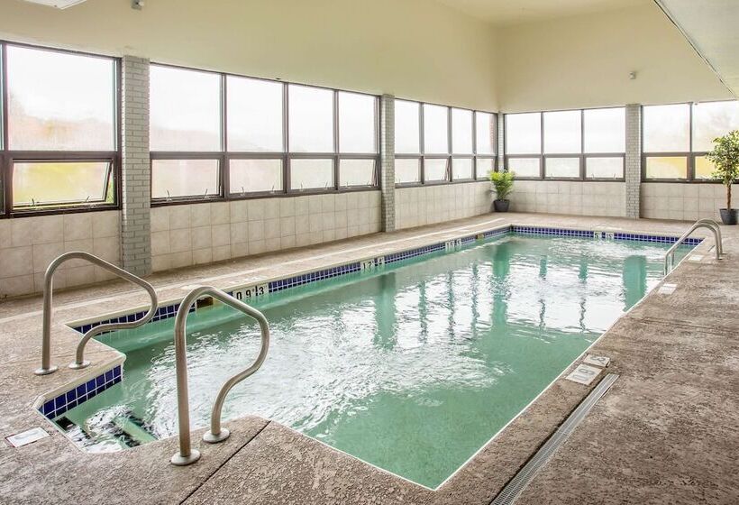 فندق Quality Inn Branson On The Strip