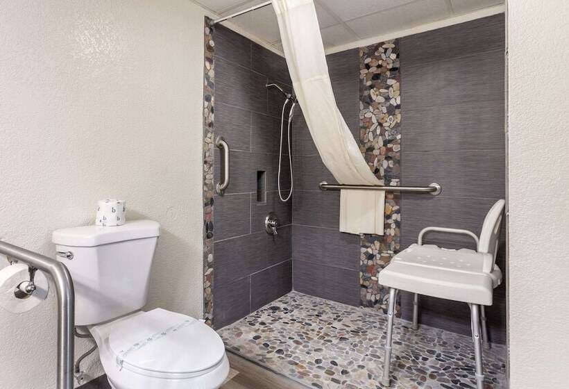 فندق Quality Inn Branson On The Strip