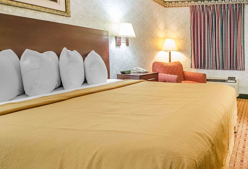 בית מלון כפרי Quality Inn