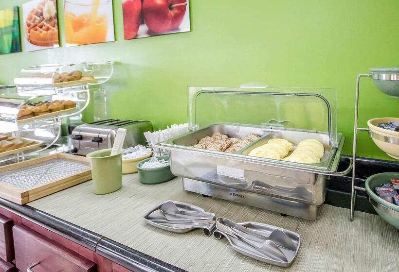 בית מלון כפרי Quality Inn