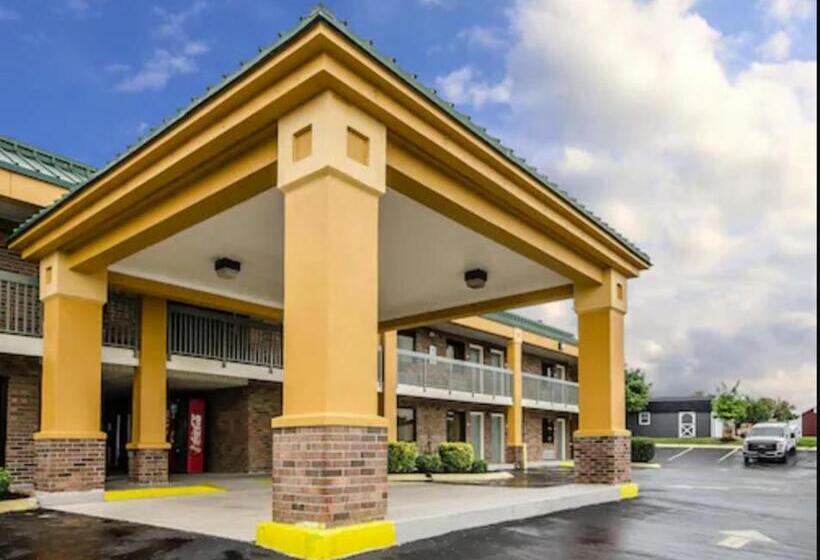 בית מלון כפרי Quality Inn