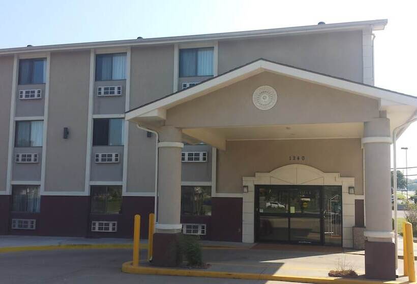 호텔 Quality Inn I70 At Wanamaker