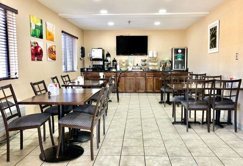 호텔 Quality Inn I70 At Wanamaker