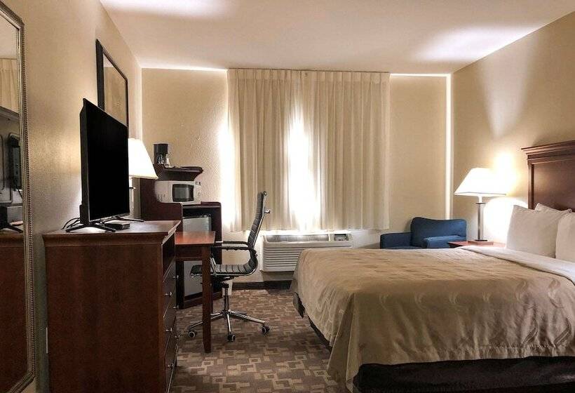 호텔 Quality Inn I70 At Wanamaker